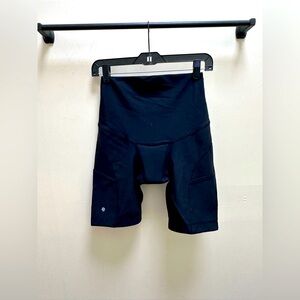 Women’s maternity padded cycling shorts. High quality! New with tags! Size XS